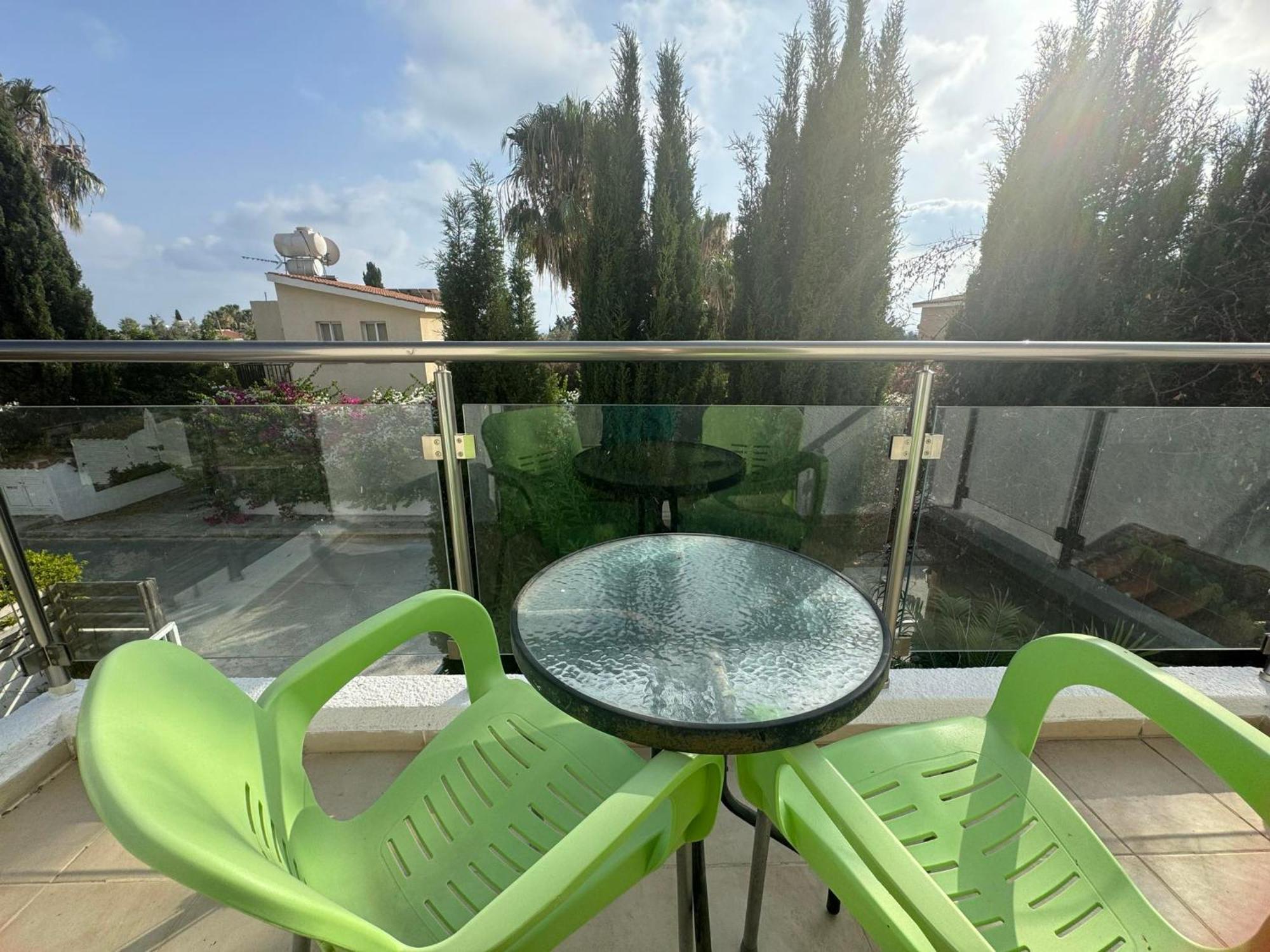 Villa Coralia Gardens 1Km From Coral Bay Beach Exterior photo